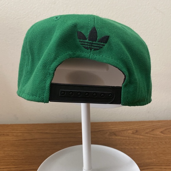 Adidas Official NBA Basketball Boston Celtics Flatbrim Snapback Hat - Picture 3 of 6